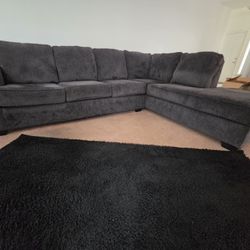 Sectional, LIKE NEW, $450 obo