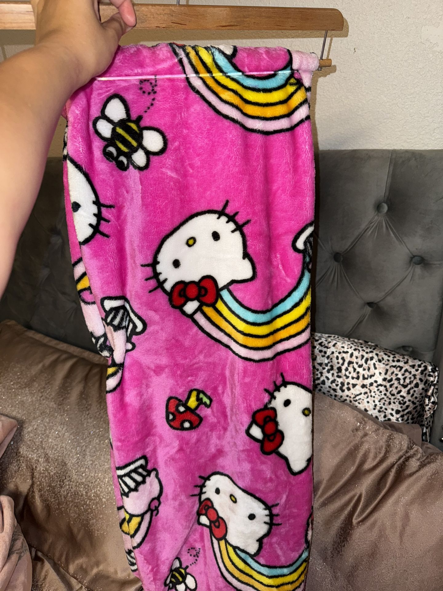 Hello Kitty Blanket