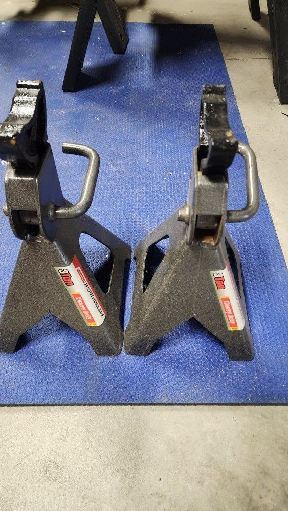 Pittsburgh 3 Ton Jacks