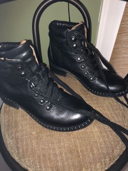 6.5 Kenneth Cole Black Leather Hiker Bootie. Excellent condition!