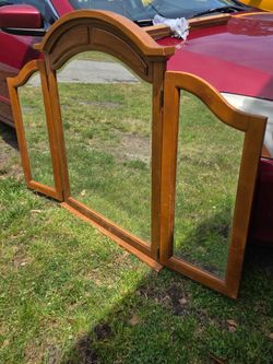 Tri Fold Mirror