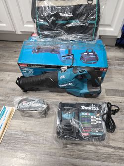 MAKITA Makita grj01m1 40V max XGT Brushless Cordless Reciprocating Saw Kit