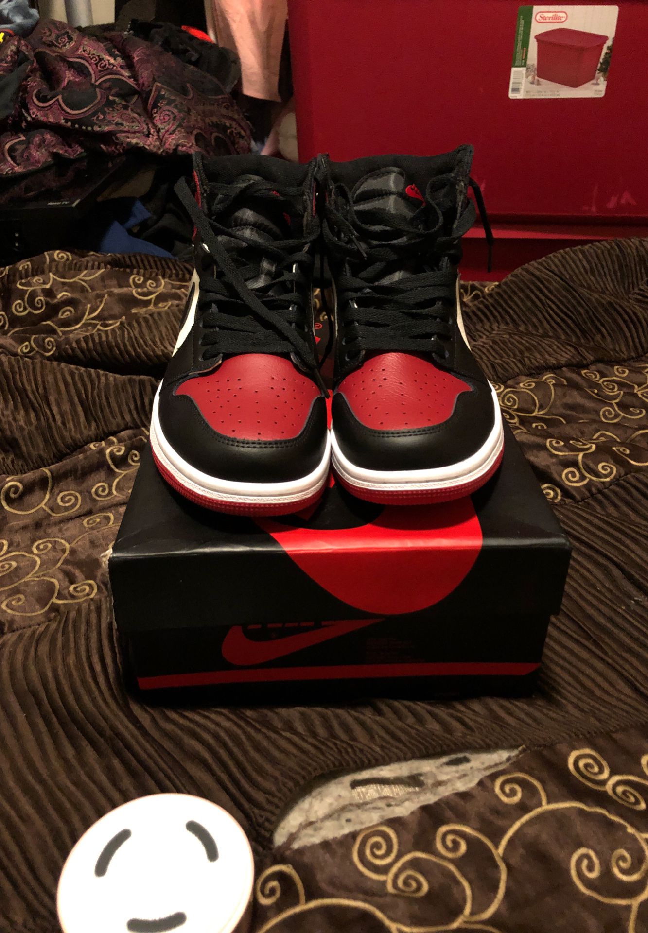 Bred toe ones