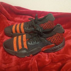 Adidas Trae Young 2.0 "Hawks  Men's Size 13