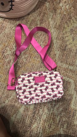 hello kitty purse