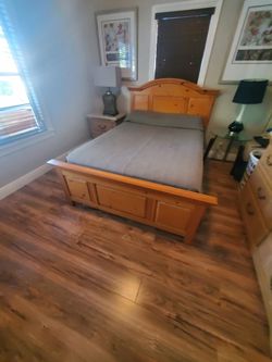 Bedroom set