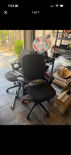 Leap v2 steel case chair