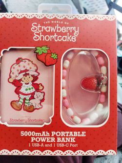 Straberry shorcake power bank