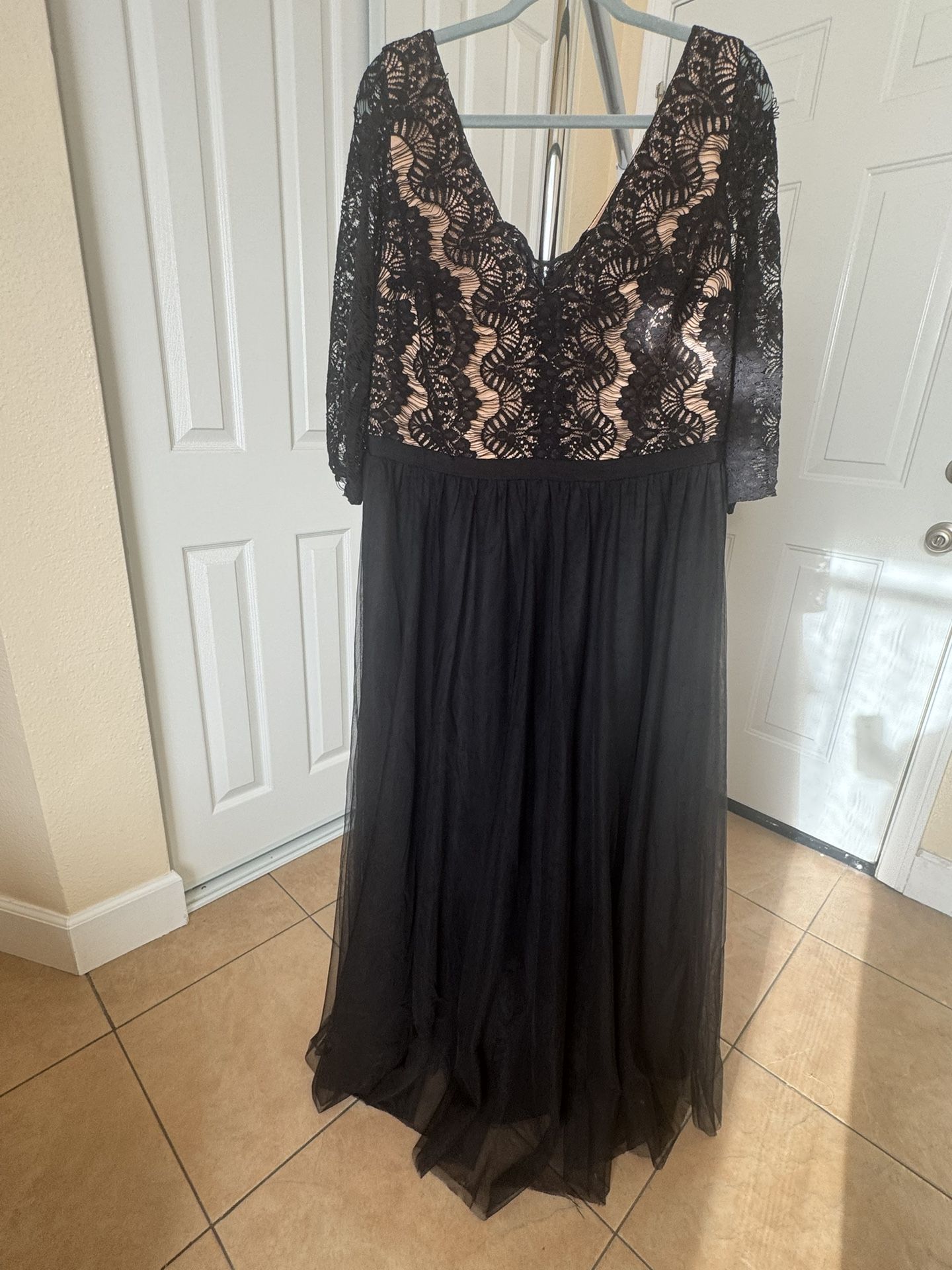City chic Lace Top Formal Dress Sz18