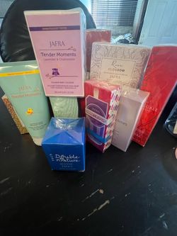 Se venden perfumes marca Jafra