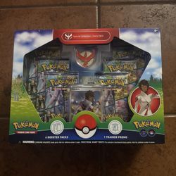 Pokemon GO Special Collection - Team Valor
