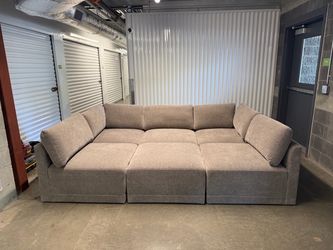 Brand New Henredon 6 piece Modular Sectional Sofa Couch- Delivery Available