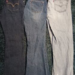 3 Pairs Levis