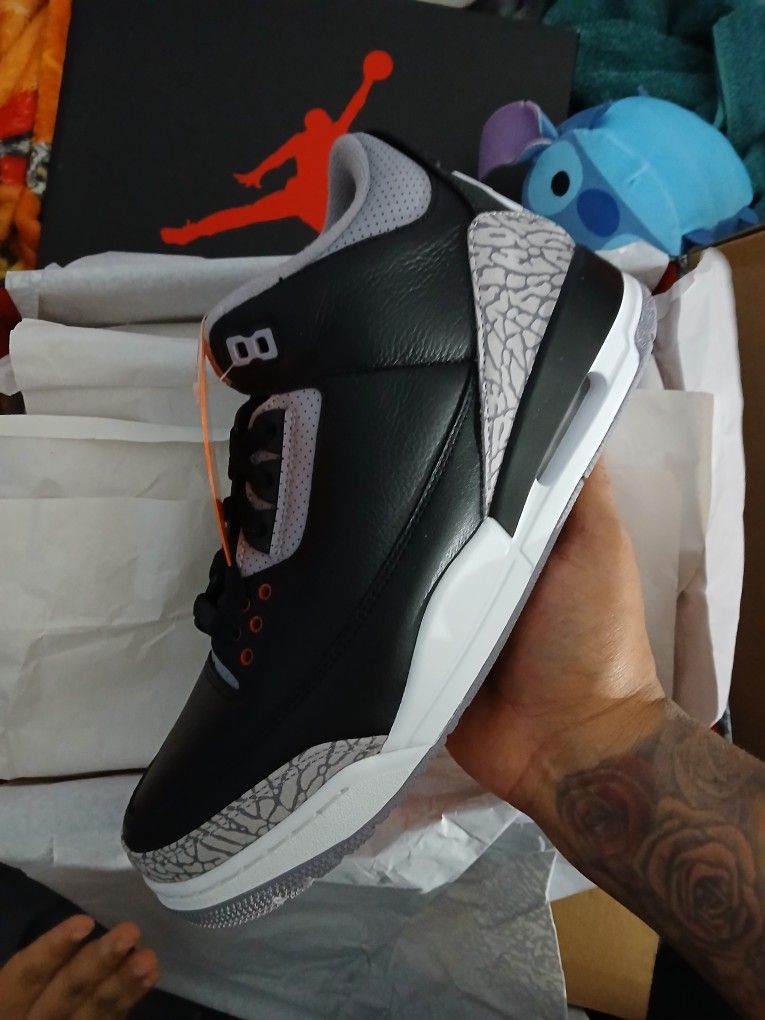 Jordan 3s Sz10.5 2024