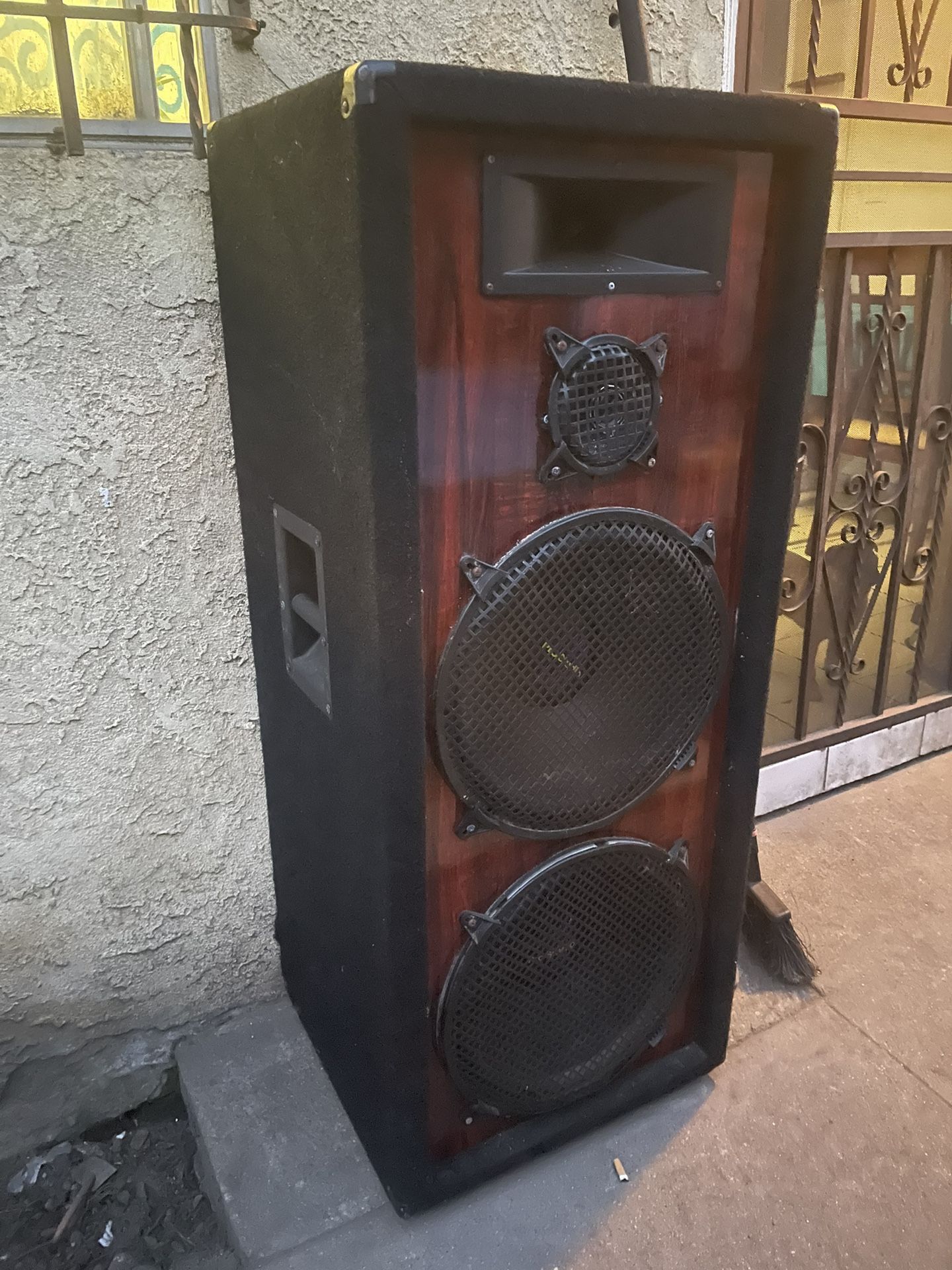 Pro studio speakers for sale sales