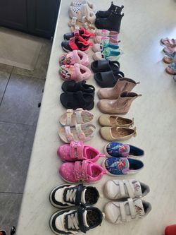 18 Pairs of Toddler Girl Shoes (Size 6 & 7)