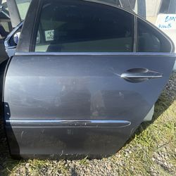 Acura Rl driverside backdoor parts