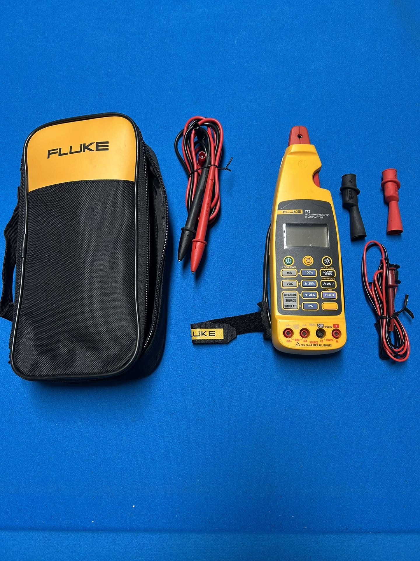 Fluke 773 Milliamp Process Clamp Meter 4 to 20 mA Signals Provide Loop Power