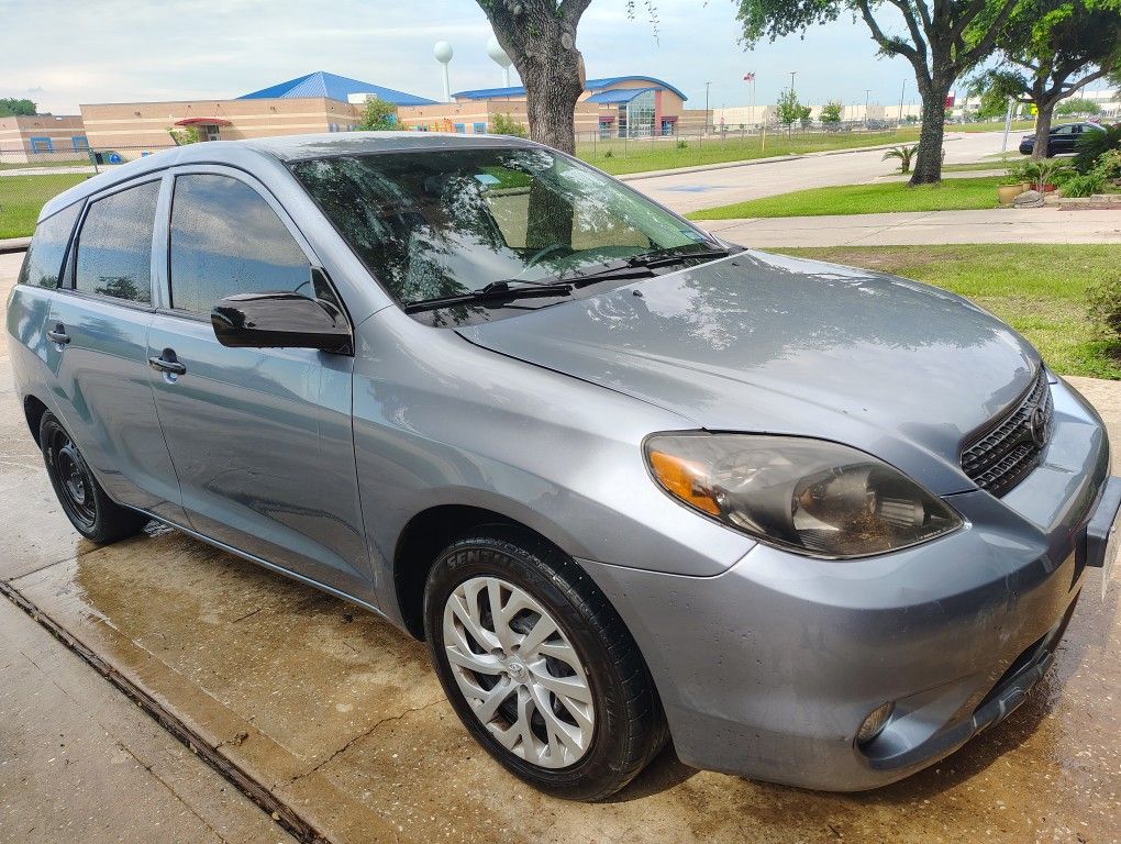 2008 Toyota Matrix y 2012 Jeep Patriot