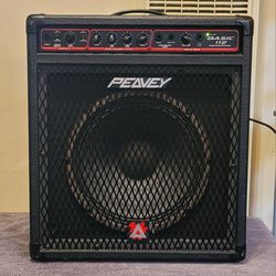 PEAVEY BASIC 112 BASS COMBO AMPLIFIER 75 WATTS 1x12  SPEAKER MADE IN USA IN BLACK COLOR.