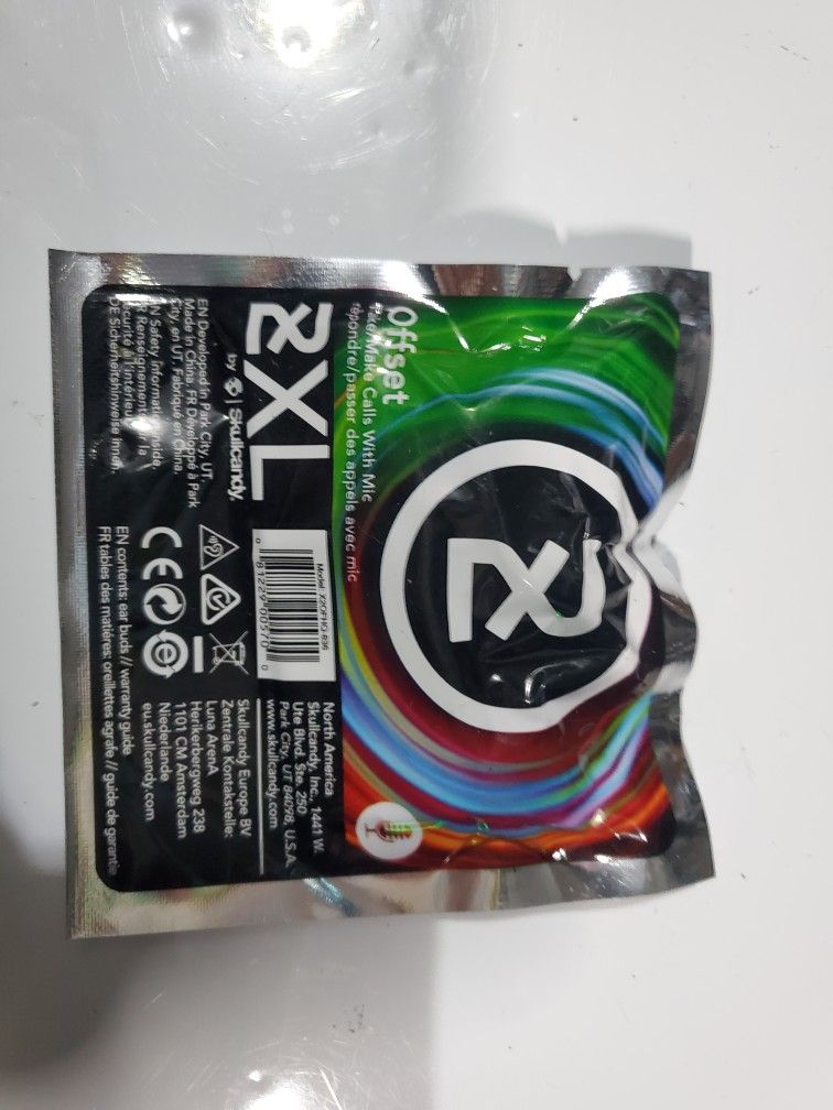 Skullcandy Brand New 2XL Offset In-Ear Headphone (Factory Sealed)