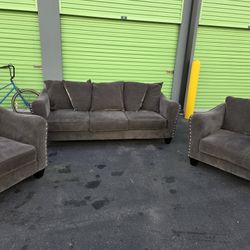 🍃Amazing Sofa Set( STAGING FROM MODEL HOME)🕊