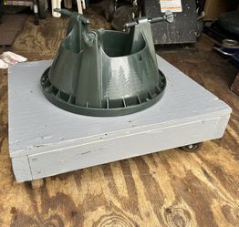 Tree Stand On Wheels 