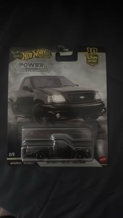 Hot Wheels Premium Ford F-150 SVT Lightning