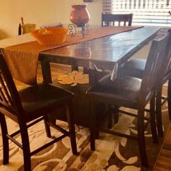 Dining table set