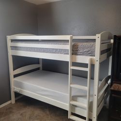 Twin Bunk Bed