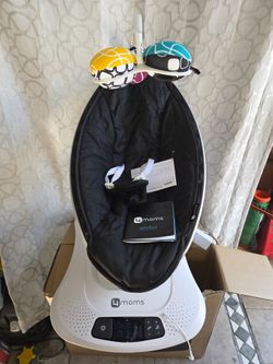 4 Moms ManaRoo Multi Motion Smart Baby Swing  (Price Is Firm)