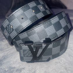 Louis Vuitton belt 