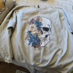 Gildan Floral Skull Sweatshirt 