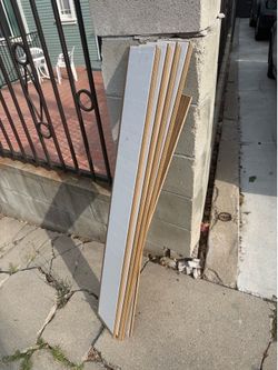 Free floor panels