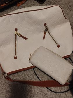 Authentic Louis Vuitton Purse 