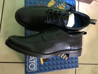 Brand new leather young size 3.5