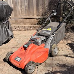 BLACK+DECKER cm1936 40V 19" Cordless Electric Mulching Lawn Mower