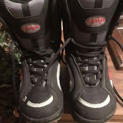 Lamar snow Boots Justice Liners Juniors