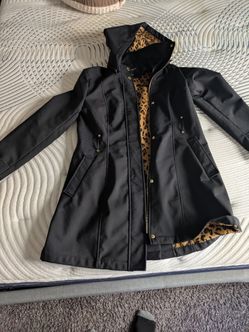 Liz Claiborne Women's Coat Medium