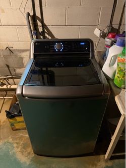 Grey LG Washer and Dryer Set (Electric)