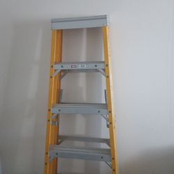 6' Fiberglass Ladder Husky Brand