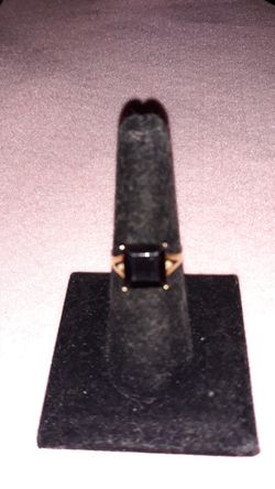 4tcw Garnet and diamond ring