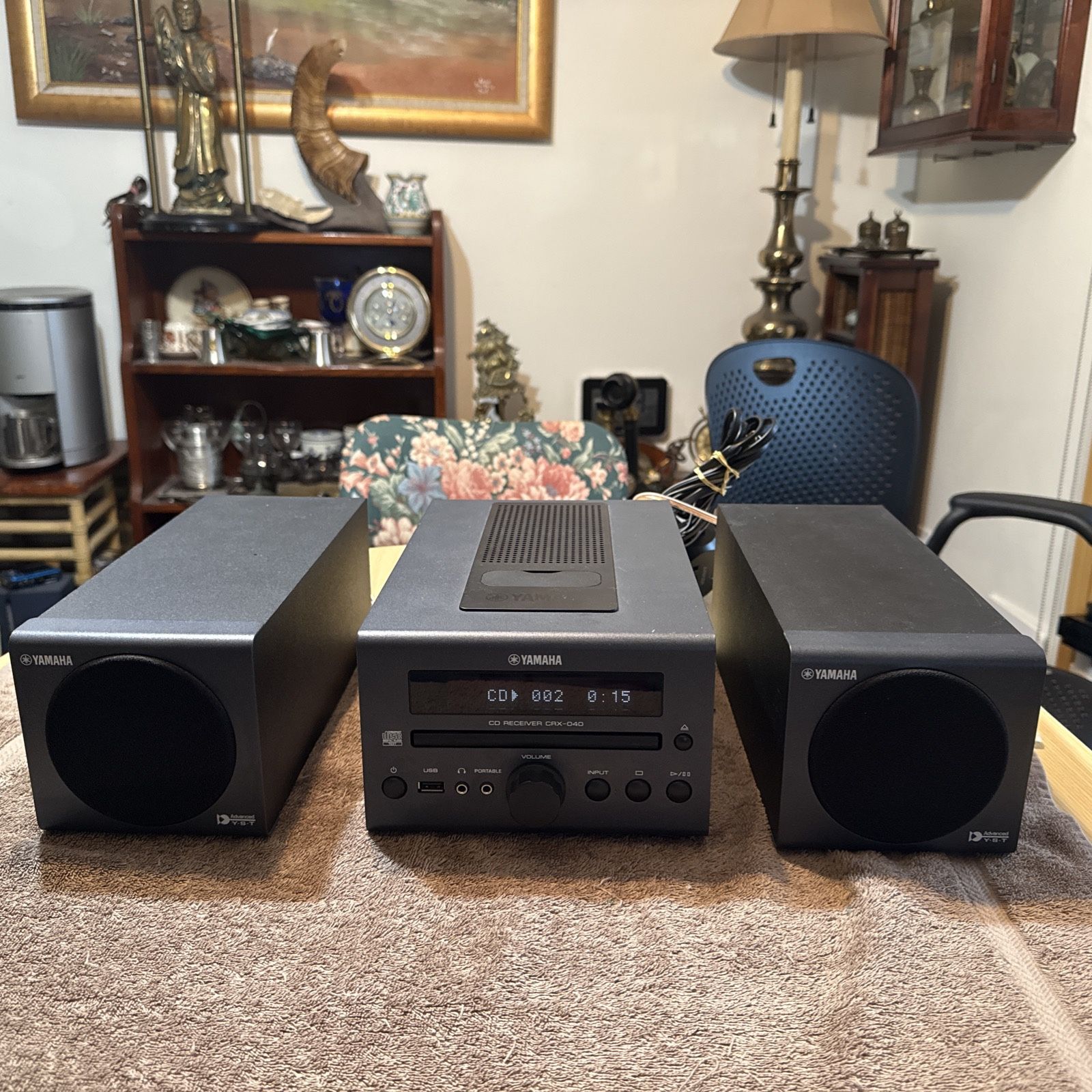 Yamaha CRX-040 CD Receiver with 2 Speakers - No Remote. Tested. Working great. They are in an excellent condition.