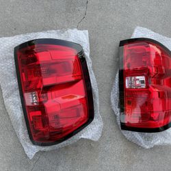 2018 Chevy Silverado Oem Tail Light Set