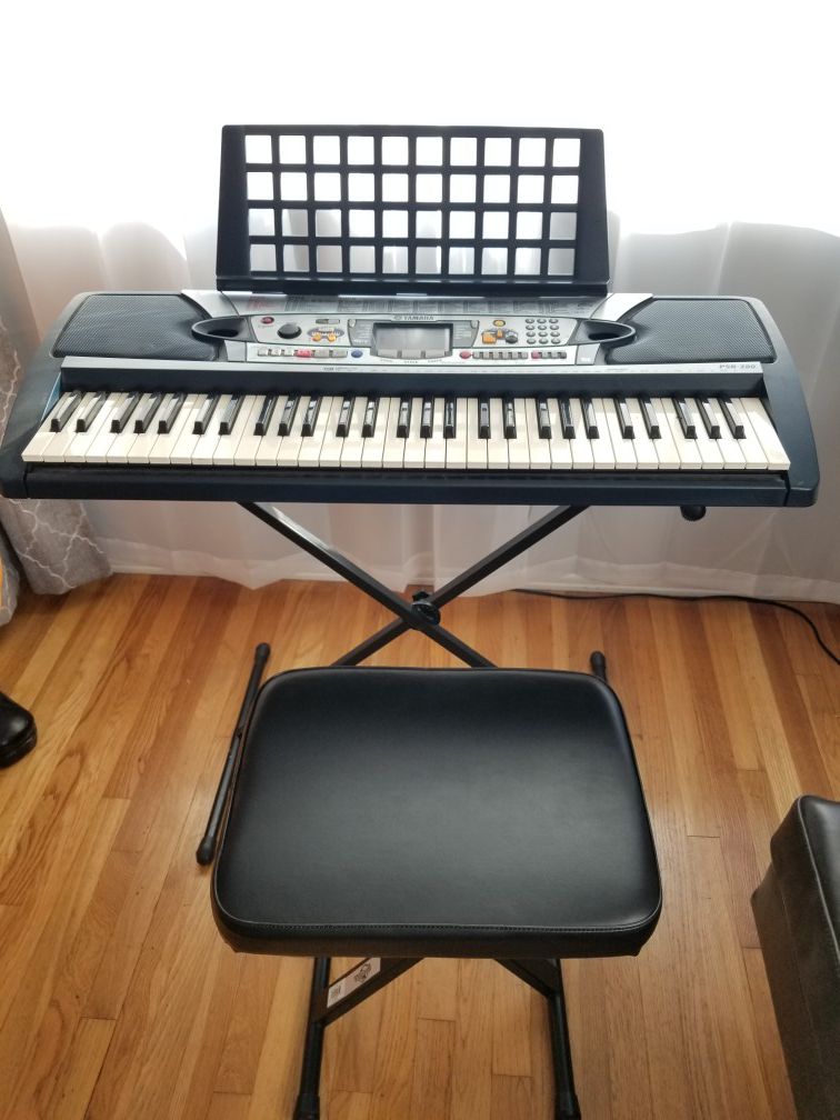 Yamaha keyboard, stand and seat