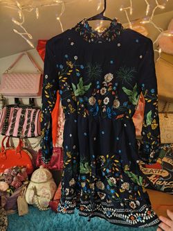 Black Floral Long Sleeve 