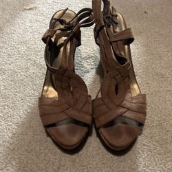 Sandals 9.5