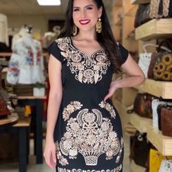 Vestidos Mexicanos Bordados ✨ Mexican Dresses & Blouses, Women & Girls ✨ ✨ Prices Vary - Precios Variados 