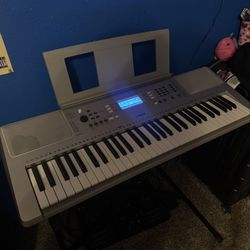 Yamaha Keyboard YPT-370