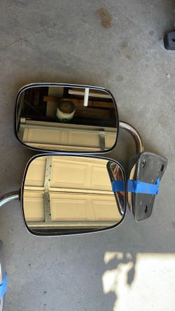 Chevrolet Chrome Mirrors for Square body Pick Up ( Pending )
